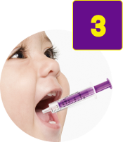 Podawaj strzykawką skierowaną w stronę ścianki policzka (nie na wprost), żeby nie spowodować zakrztuszenia.